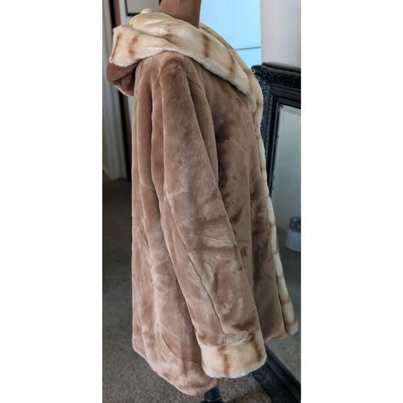 Dennis Basso Reversible Faux Mink Coat w/ Sable-Inspired Trim – Size L - Picture 7 of 16